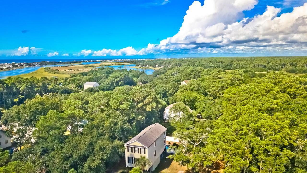 O'Hare'S Oasis Oak Island Exterior photo